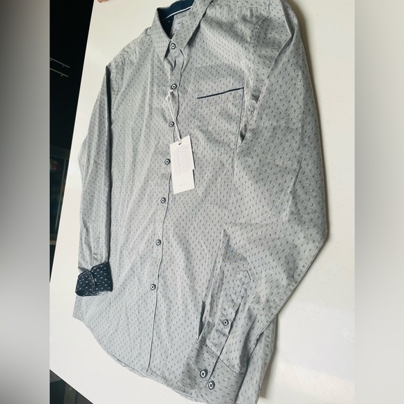 Gray Casual Button Down Shirt with Crisp Finish - Picture 12 of 16